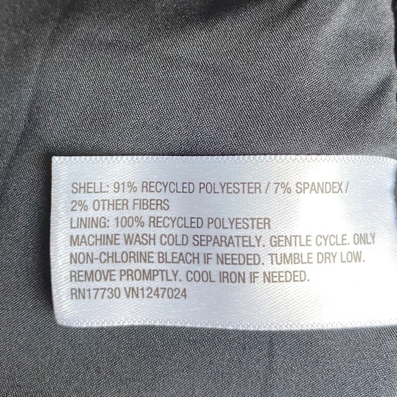 NWT AVA & VIV Womenʻs Plus Size Black Velvet Metallic Pinstripe Blazer 1X - Picture 12 of 12